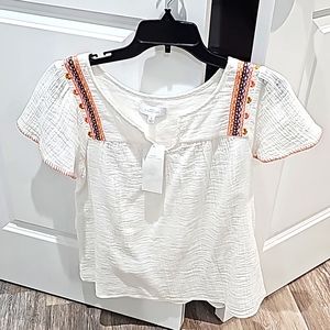 White blouse with Indian embroidery